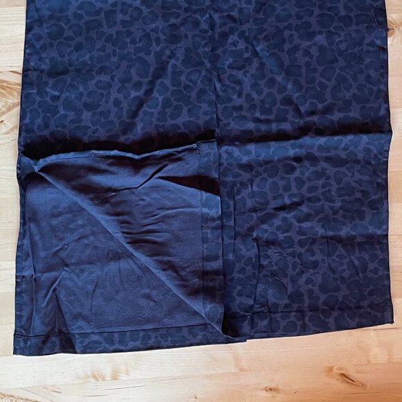 Women's Dress - Picture 9 of 9